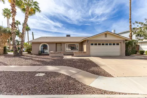 2260 S Estrella Cir, Mesa, AZ 85202