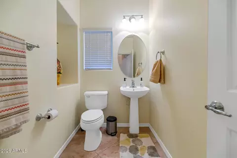 Bath - 3932 E Melinda Dr, Phoenix, AZ 85050 photo 1 of 3