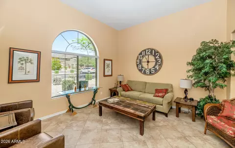Living - 3932 E Melinda Dr, Phoenix, AZ 85050 photo 2 of 4