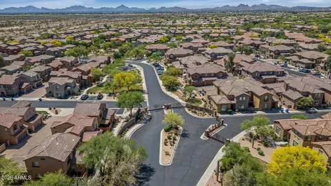 View/Area - 3932 E Melinda Dr, Phoenix, AZ 85050 photo 6 of 7
