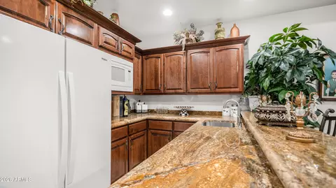 Kitchen - 2538 E Page Ct, Gilbert, AZ 85234 photo 6 of 6