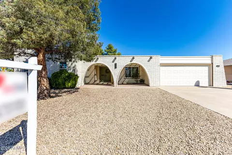 10626 W Pleasant Valley Rd W, Sun City, AZ 85351