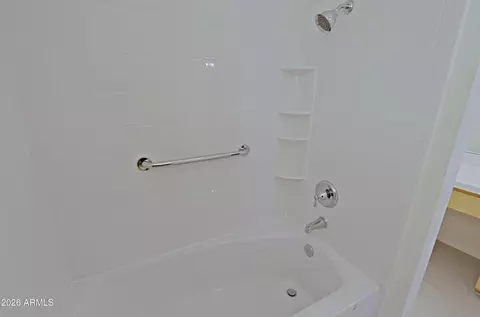Bath - 5207 E Dodge St, Mesa, AZ 85205 photo 3 of 4