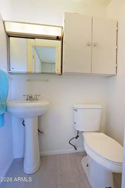 Bath - 5207 E Dodge St, Mesa, AZ 85205 photo 4 of 4