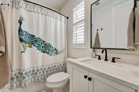 Bath - 3494 E Bloomfield Pkwy, Gilbert, AZ 85296 photo 6 of 7