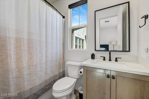 Bath - 3494 E Bloomfield Pkwy, Gilbert, AZ 85296 photo 5 of 7