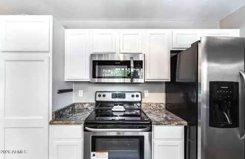 Kitchen - 1633 E Lakeside Dr #131, Gilbert, AZ 85234 photo 3 of 3