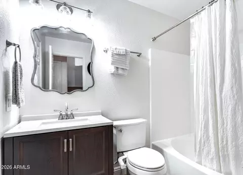 Bath - 1633 E Lakeside Dr #131, Gilbert, AZ 85234 photo 2 of 2