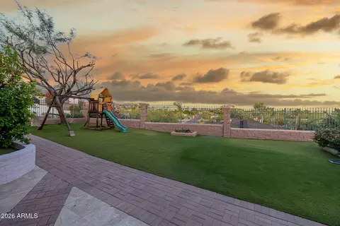 Exterior - 2131 E Bethany Home Rd, Phoenix, AZ 85016 photo 12 of 56