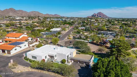 View/Area - 2131 E Bethany Home Rd, Phoenix, AZ 85016 photo 3 of 14