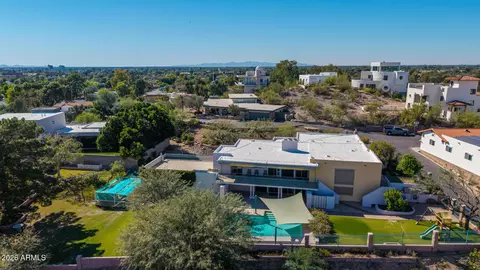 View/Area - 2131 E Bethany Home Rd, Phoenix, AZ 85016 photo 4 of 14
