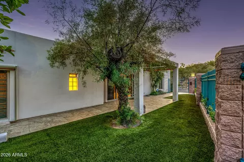 Exterior - 2131 E Bethany Home Rd, Phoenix, AZ 85016 photo 46 of 56