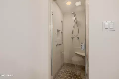 Bath - 2131 E Bethany Home Rd, Phoenix, AZ 85016 photo 15 of 15