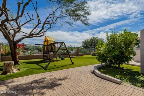 Exterior - 2131 E Bethany Home Rd, Phoenix, AZ 85016 photo 29 of 56