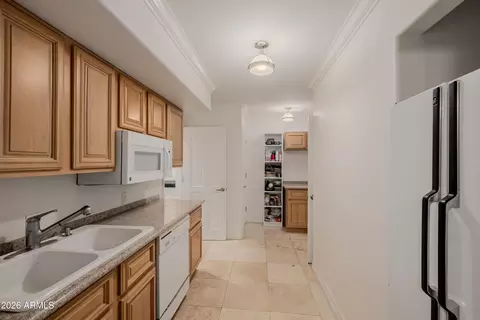 Kitchen - 2131 E Bethany Home Rd, Phoenix, AZ 85016 photo 8 of 10