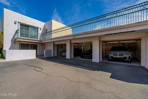 Exterior - 2131 E Bethany Home Rd, Phoenix, AZ 85016 photo 18 of 56