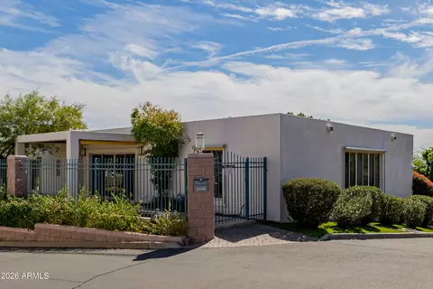 Exterior - 2131 E Bethany Home Rd, Phoenix, AZ 85016 photo 1 of 56