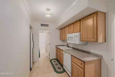 Kitchen - 2131 E Bethany Home Rd, Phoenix, AZ 85016 photo 9 of 10