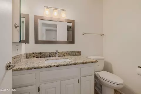 Bath - 2131 E Bethany Home Rd, Phoenix, AZ 85016 photo 14 of 15