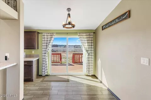 325 E Houston Rd, Paulden, AZ 86334 photo 9