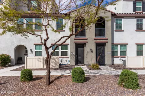2323 E Huntington Dr, Phoenix, AZ 85040