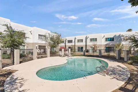 122 S Hardy Dr #8, Tempe, AZ 85281