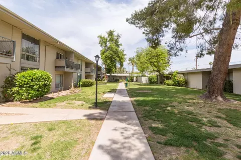 Exterior - 3242 E Camelback Rd #104, Phoenix, AZ 85018 photo 3 of 3