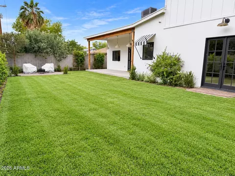 Exterior - 4835 E Indianola Ave, Phoenix, AZ 85018 photo 5 of 11