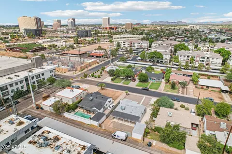 View/Area - 511 E Cheery Lynn Rd, Phoenix, AZ 85012 photo 4 of 6