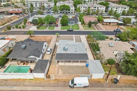 View/Area - 511 E Cheery Lynn Rd, Phoenix, AZ 85012 photo 3 of 6