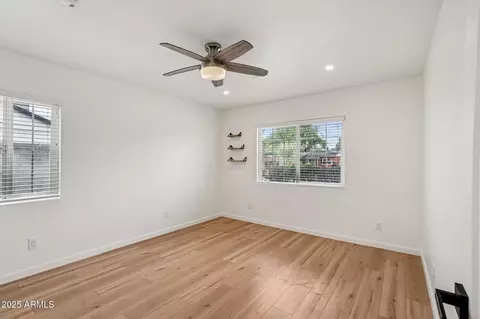 Other - 511 E Cheery Lynn Rd, Phoenix, AZ 85012 photo 5 of 12