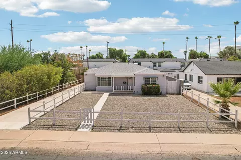 Exterior - 511 E Cheery Lynn Rd, Phoenix, AZ 85012 photo 6 of 6