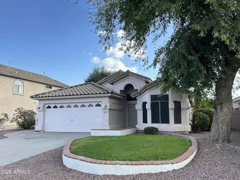 6661 W Aurora Dr, Glendale, AZ 85308