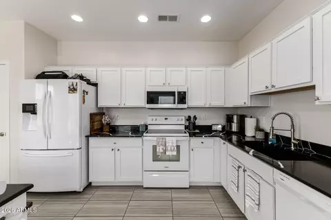 Kitchen - 1896 W Road Agent St, Apache Junction, AZ 85120 photo 3 of 3