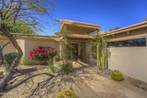 1049 N Boulder Dr, Carefree, AZ 85377