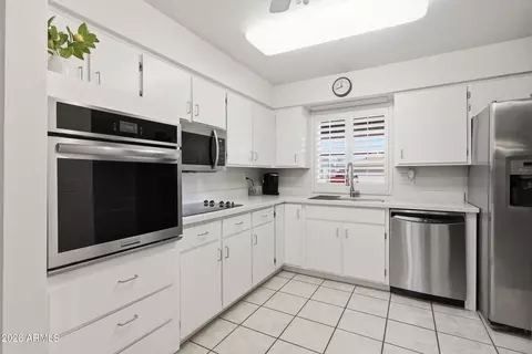 Kitchen - 4735 Elena Ave, Mesa, AZ 85206 photo 4 of 4