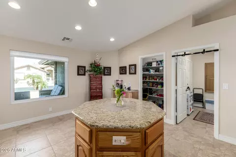 Kitchen - 11031 E Olla Ave, Mesa, AZ 85212 photo 1 of 4