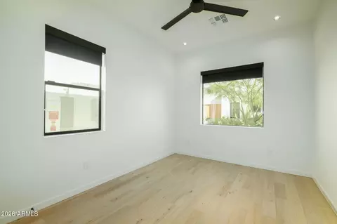 Bedroom - 1729 E Winchcomb Dr, Phoenix, AZ 85022 photo 4 of 4