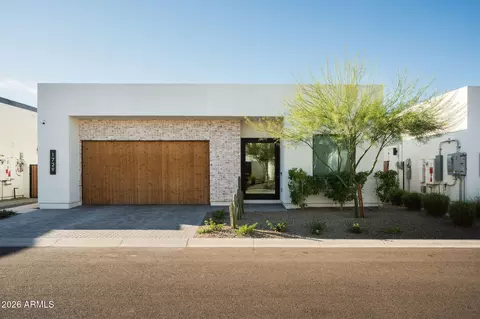 1729 E Winchcomb Dr, Phoenix, AZ 85022