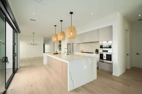 Kitchen - 1729 E Winchcomb Dr, Phoenix, AZ 85022 photo 3 of 3