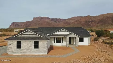 1864 E New River Rd, Phoenix, AZ 85086