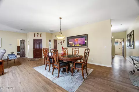 Dining - 1802 E Stella Ln, Phoenix, AZ 85016 photo 2 of 2