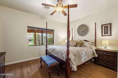 Bedroom - 1802 E Stella Ln, Phoenix, AZ 85016 photo 1 of 6