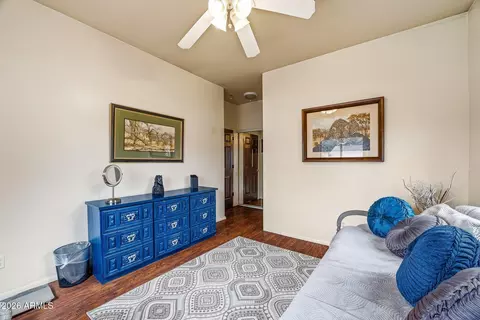 Bedroom - 1802 E Stella Ln, Phoenix, AZ 85016 photo 4 of 6