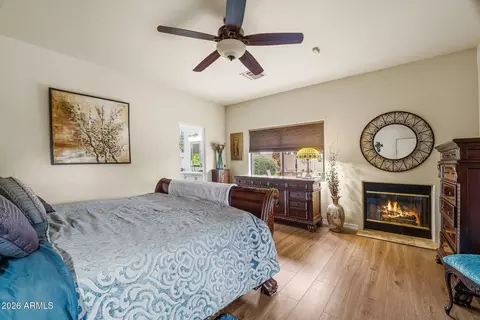 Bedroom - 1802 E Stella Ln, Phoenix, AZ 85016 photo 6 of 6
