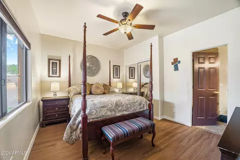 Bedroom - 1802 E Stella Ln, Phoenix, AZ 85016 photo 2 of 6