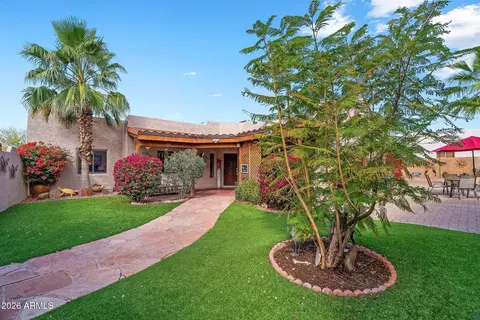 Exterior - 1802 E Stella Ln, Phoenix, AZ 85016 photo 4 of 9