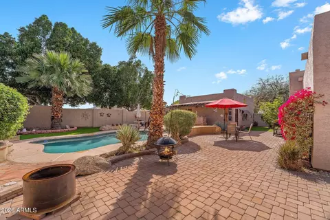 Exterior - 1802 E Stella Ln, Phoenix, AZ 85016 photo 7 of 9