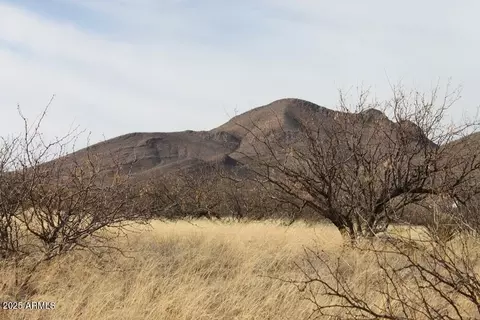 019 Copper Sky Rd # B, Huachuca City, AZ 85616