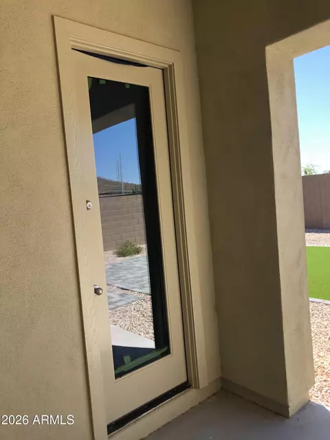 Exterior - 2008 E Park View Ln, Phoenix, AZ 85024 photo 3 of 7